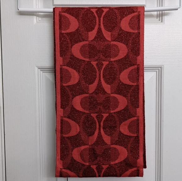 Coach Signature C Tonal Dream Knit Scarf - Picture 2 of 12